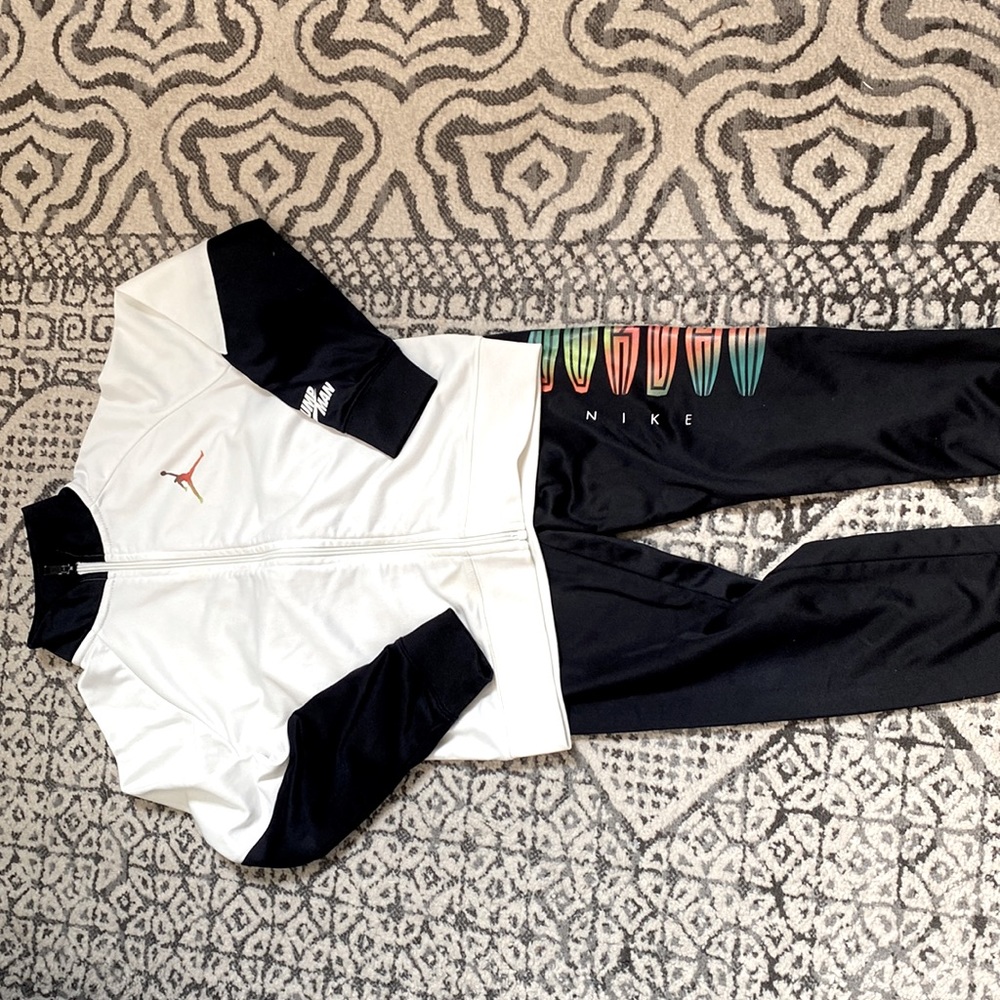 Kids Jordan 2 piece set